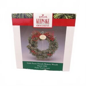 Hallmark Keepsake Little Frosty Friends Memory Wreath XPR9724